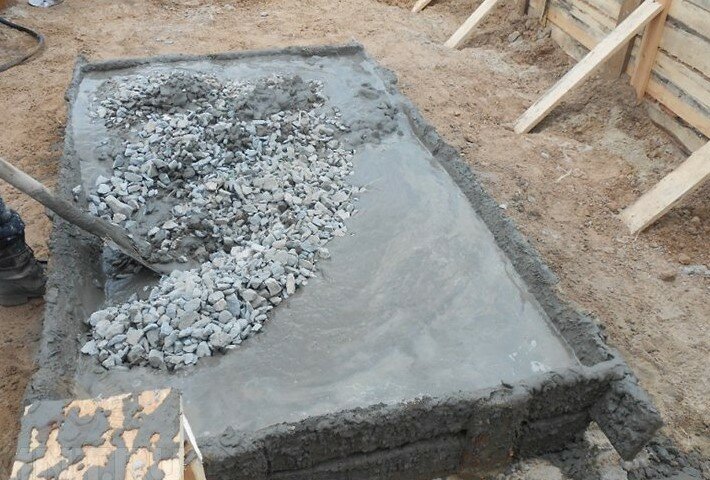 Купить бетон и бетонные смеси по низкой цене с доставкой по Москве и Московской области